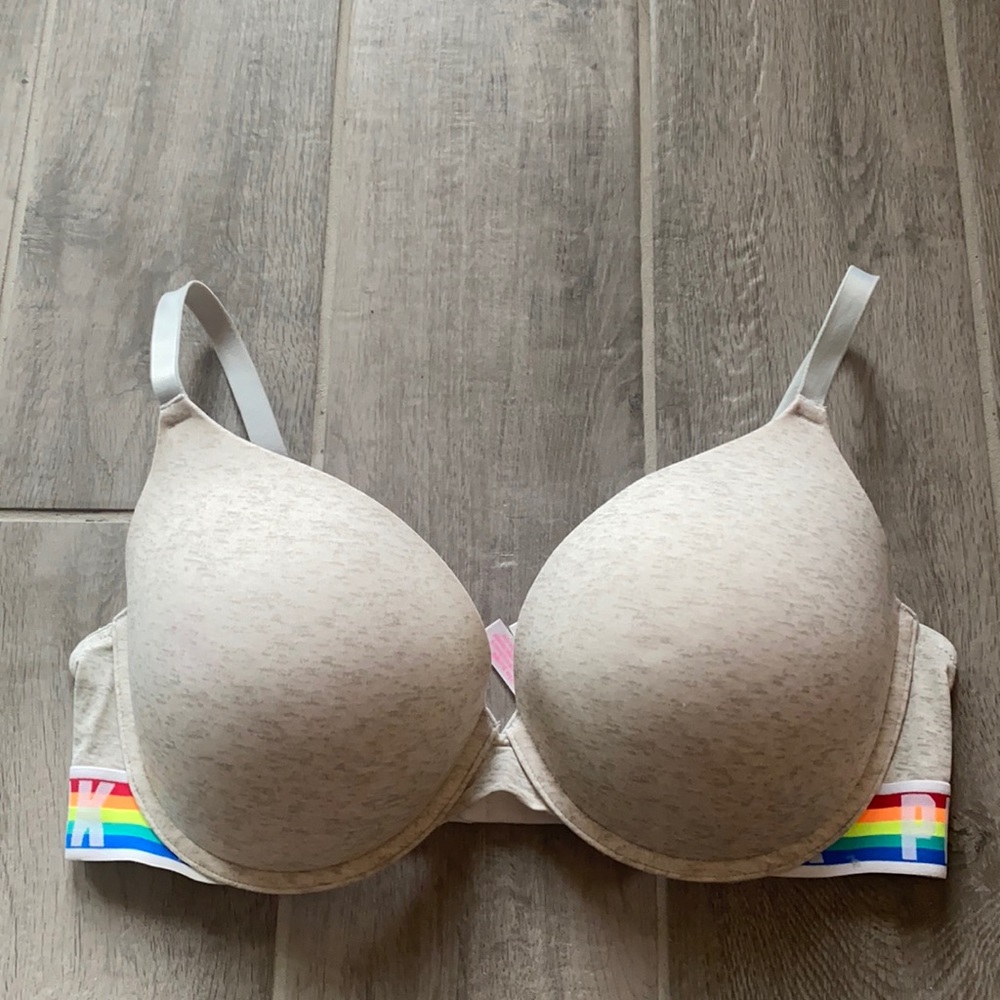PINK VICTORIAS SECRET WEAR EVERYWHERE PUSH-UP BRA